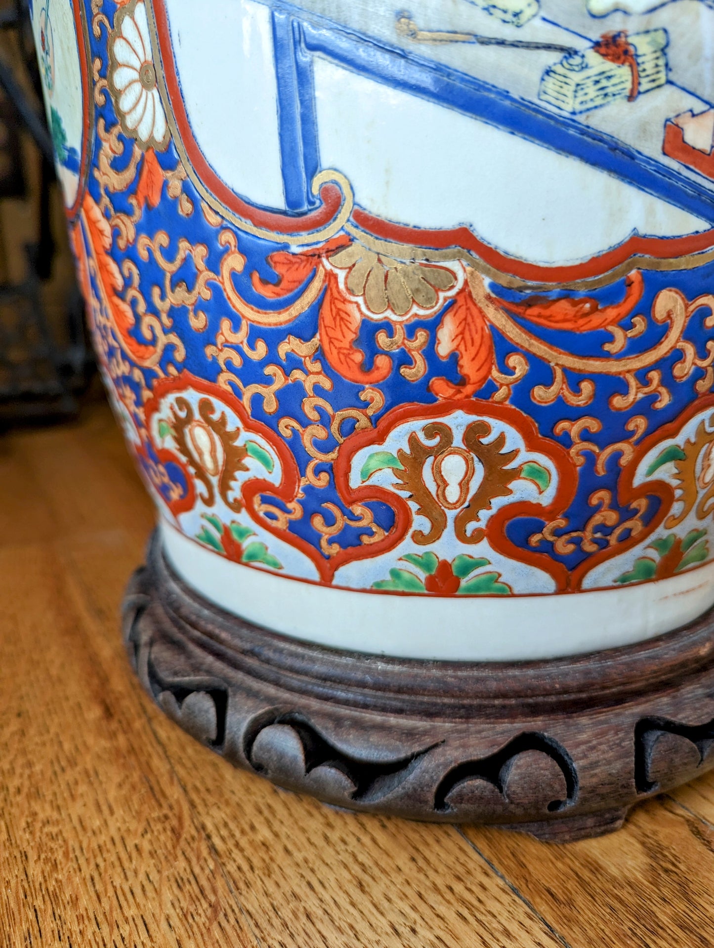 Japanese Geisha Cobalt Blue & Rust Floor Vase